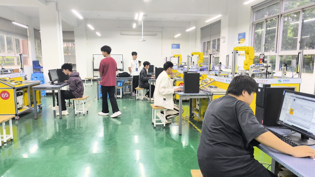 【团学活动】2024年cimc“西门子杯”中国智能制造挑战赛云南经济管理学院校赛圆满落幕 第 1 张