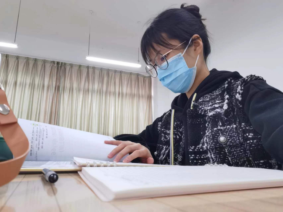 连续三年专业第一，高分考研上岸！这是她的大学答卷！｜星耀经管 第 9 张