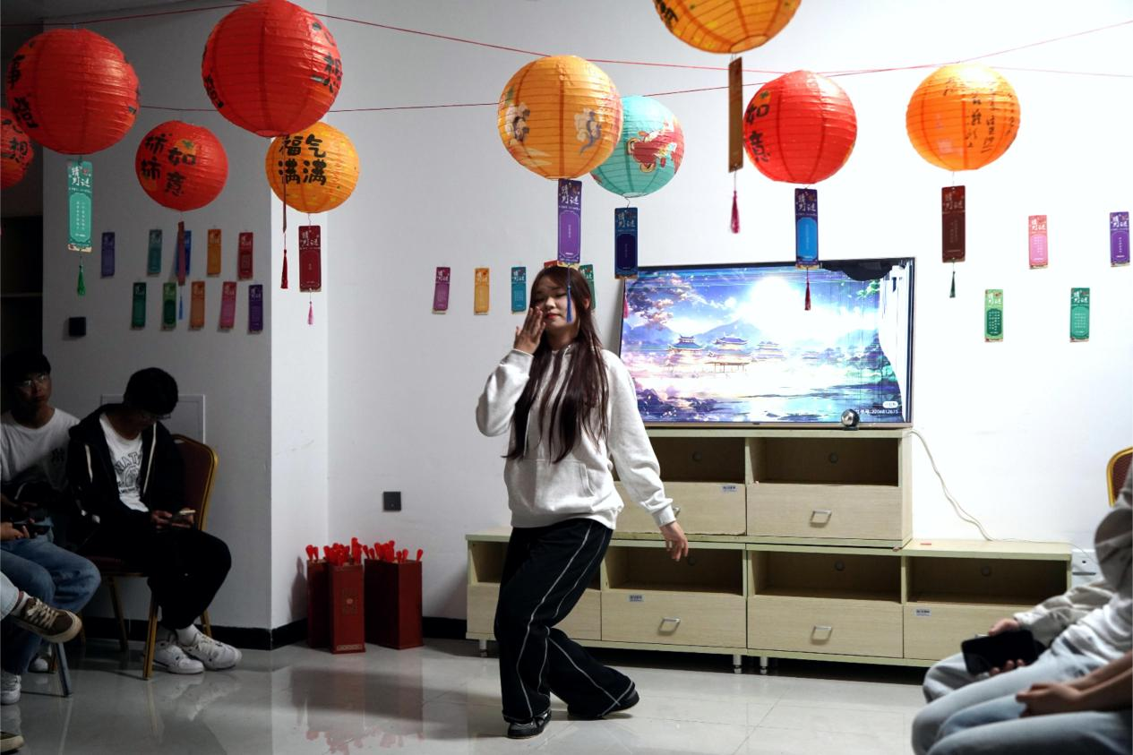 【团学活动】智趣中秋，灯谜盛宴 第 9 张